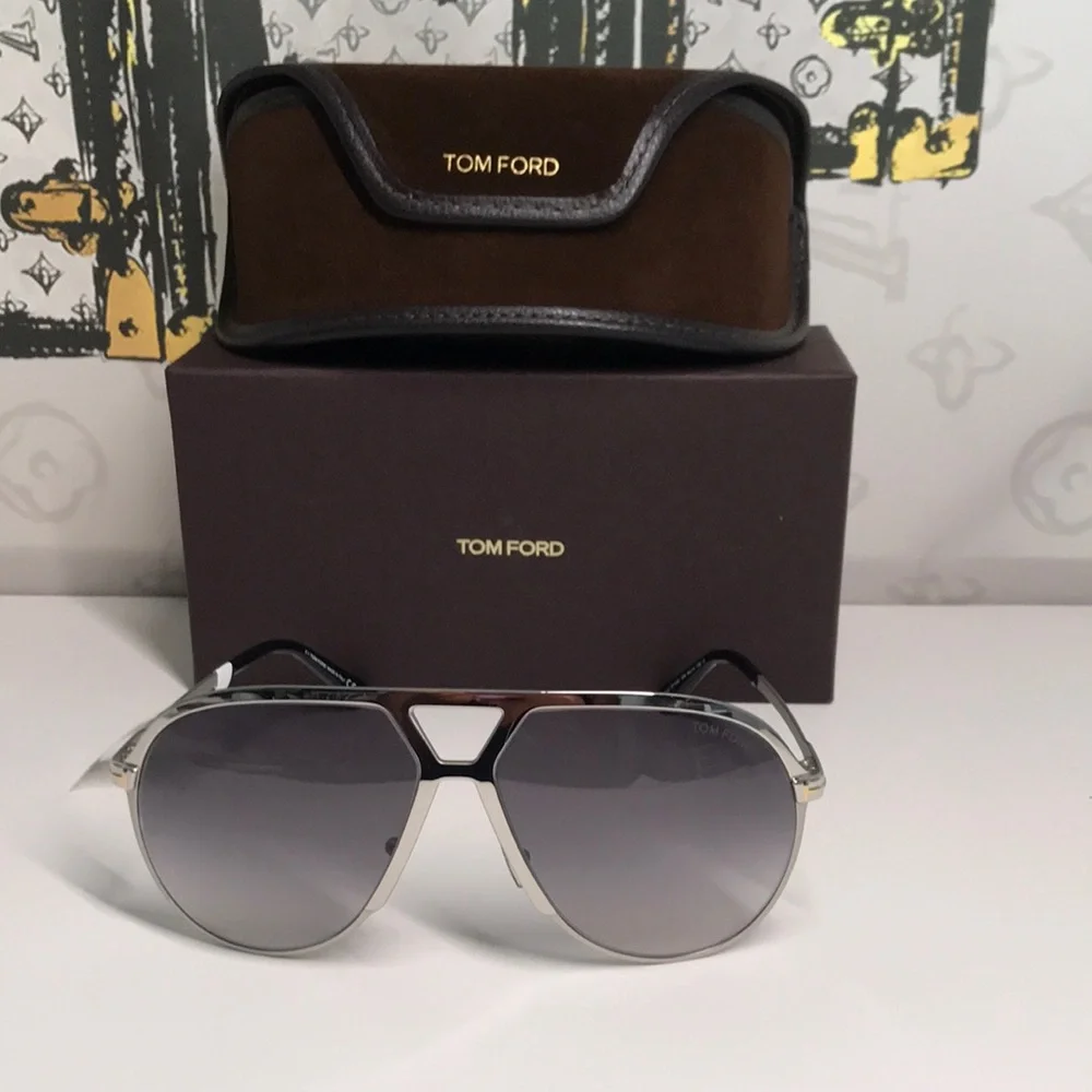 NEW AUTHENTIC Tom Ford Silver Aviator Sunglasses TF1060 16B